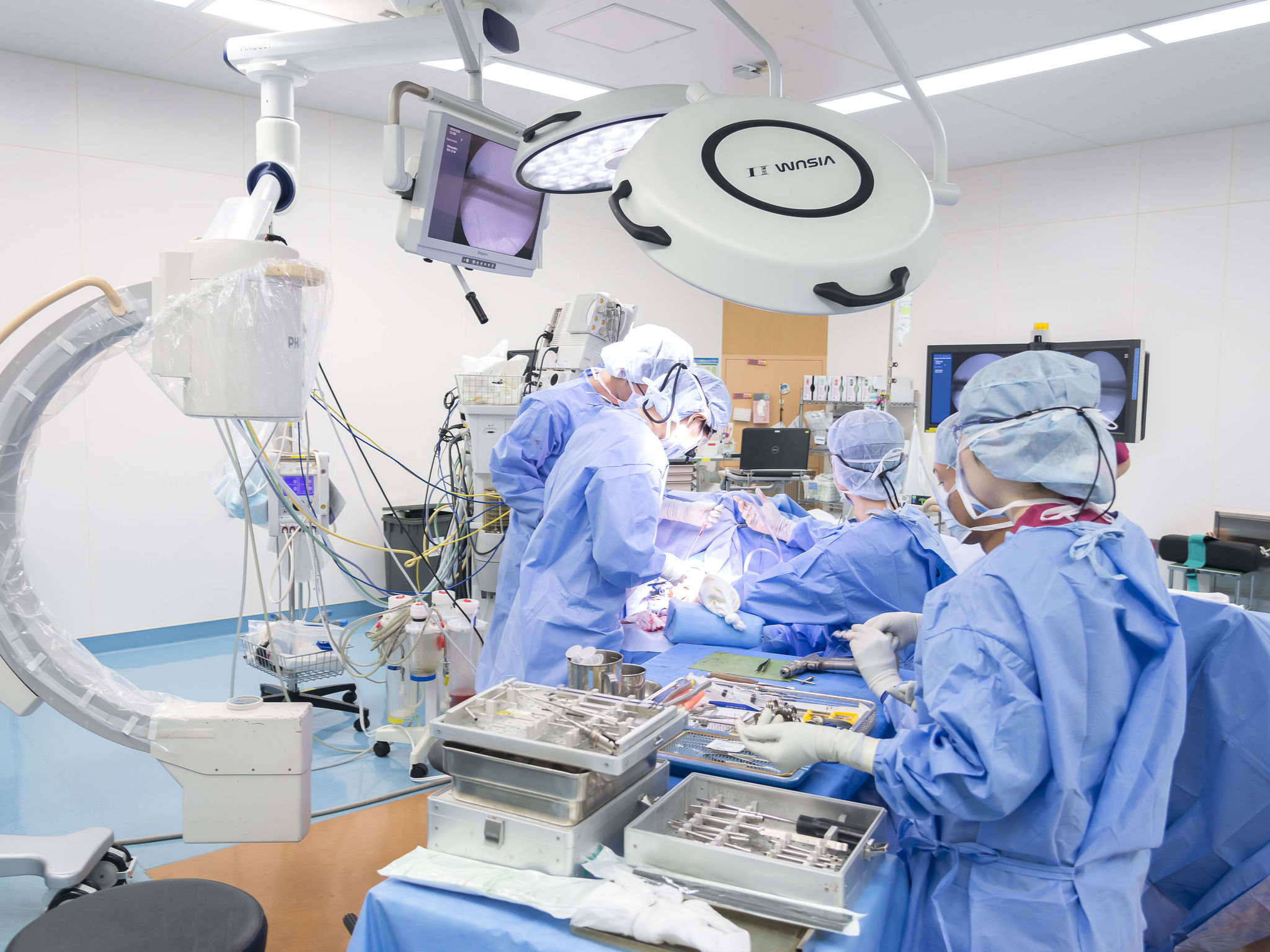 年間手術件数4500件・最新の外傷治療を学べる手術室
