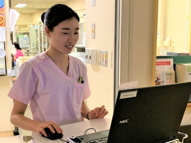 横浜市西部病院は、アットホームで多職種と協働し良い医療・看護を提供できるよう努めています。