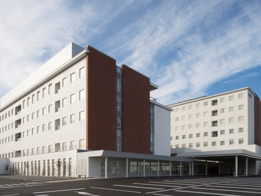 2014年 新病院リニューアルオープン（病院外観）